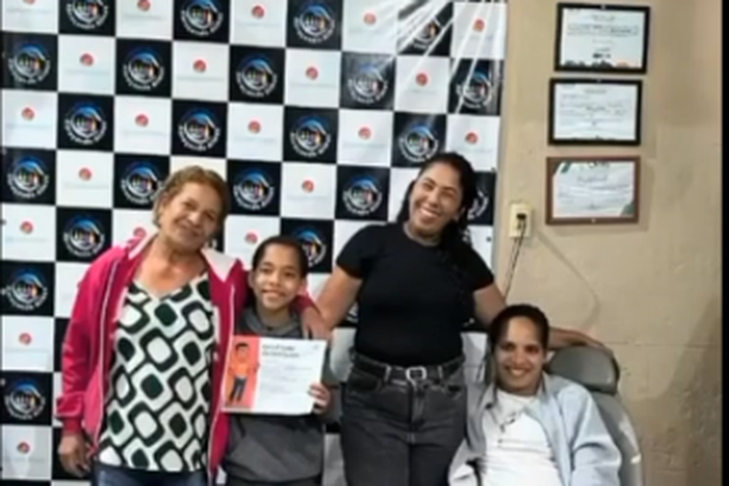 Projeto Shalom celebra a formatura de novas turmas do Programa Eu Lidero